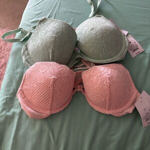 Auden Lace Underwire Bra Set - Pink and Green